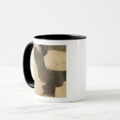 Een Amerikaanse soldaat loopt langs een vuile weg Mok (Voorkant links)