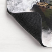 Een amfibievoertuig 2 muismat (Hoek)