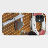 Een anker en een reddingsboei op een houten boot Case-Mate iPhone case (Achterkant (horizontaal))