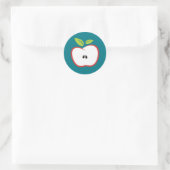 Een appel met rode omtrek en groene bladeren ronde sticker (Tas)