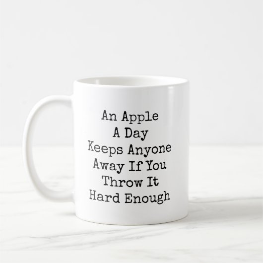Een appel per dag Funny sarcasme Mok (Links)