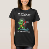Een appel per dag houdt iedereen weg Nerd Turtle T T-shirt (Voorkant)