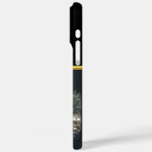 Een appelboer die bij zonsopgang naar zijn boomgaa Case-Mate iPhone case (Achterkant / Links)