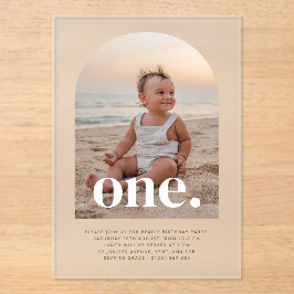 Eén Arched Photo First Birthday Acryl Uitnodigingen