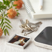 Een arts die een jongedame in een slaapkamer bezoe sleutelhanger (Zijkant)