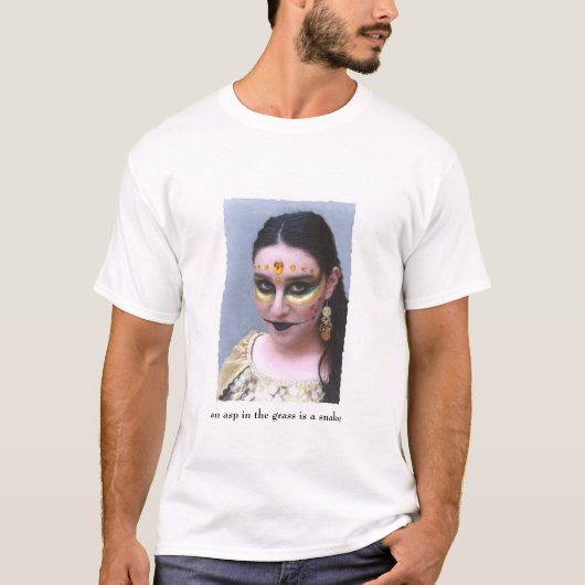 Een asp in het gras t-shirt (Voorkant)