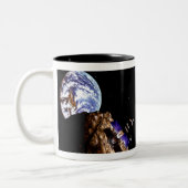 Een asteroïde-mijnmissie tweekleurige koffiemok (Links)