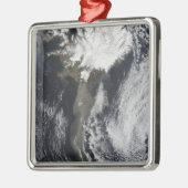 Een aswolk metalen ornament (Links)