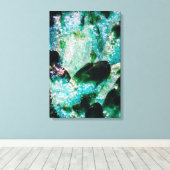 Een aura van smaragden canvas afdruk (Insitu (Houten vloer))