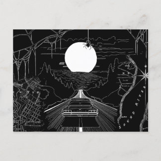 Een auto die door het bos en de bergen rijdt briefkaart