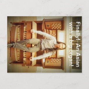 een Aziatisch met een groot orgaan Briefkaart