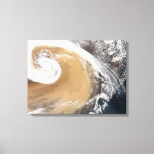 Een Aziatisch storm passeert de Stille Oceaan Canvas Afdruk