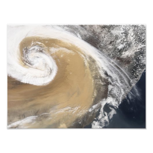 Een Aziatisch storm passeert de Stille Oceaan Foto Afdruk (Voorkant)