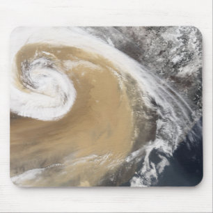 Een Aziatisch storm passeert de Stille Oceaan Muismat