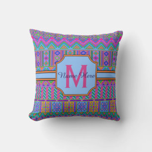 Een Aztec Bright Tribal Monogram Porch Patiëntenpo Buitenkussen