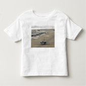 Een B-1B Lancer arriveert bij de Eielson luchtmach Kinder Shirts (Voorkant)