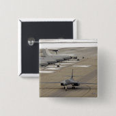 Een B-1B Lancer arriveert bij de Eielson luchtmach Vierkante Button 5,1 Cm (Voorkant /achterkant)
