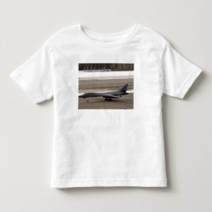 Een B-1B Lancer voert een aanraking uit en gaat Kinder Shirts