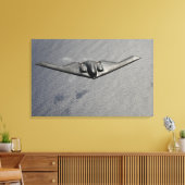 Een B-2-spirietvliegen over de Stille Oceaan Canvas Afdruk (Insitu (Woonkamer))
