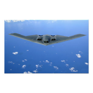 Een B-2-spirietzars door de lucht Foto Afdruk