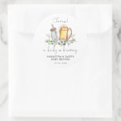 Een baby breekt | Greenery Beer Baby shower Clas Ronde Sticker (Tas)