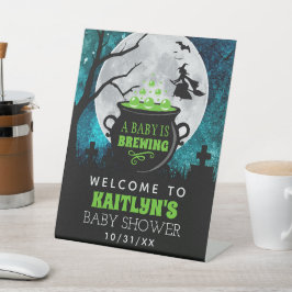 Een Baby breekt het Baby shower welkom van Hallowe Reclamebord Met Voetstuk
