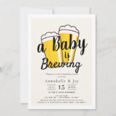 Een Baby brouwt bier gecodeerd Baby shower Kaart (Voorkant)