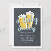 Een Baby brouwt bier gecodeerd blauw Baby shower Kaart (Voorkant)