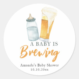 Een Baby brouwt flessenbier Baby shower Ronde Sticker