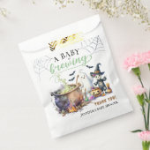 Een Baby brouwt Sage Green Halloween Baby shower Bedankzakje (Gezegeld)
