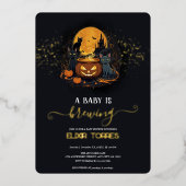 Een Baby brouwt Schattigee Halloween Baby shower F Folie Uitnodiging (Voorkant)