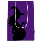 Een Baby is aan het brouwen Medium Cadeauzakje (Achterkant)