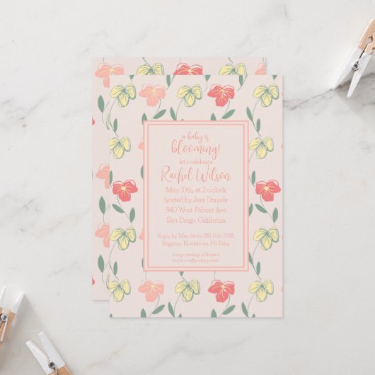 Een Baby is Blooming Pink Pansies Baby shower Kaart (Voorkant / Achterkant in situ)