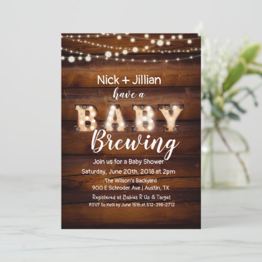 Een Baby is de Uitnodiging van het Baby shower van (Staand voorkant)