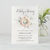 Een baby is een middagthee-baby shower. kaart (Staand voorkant)