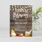 Een Baby is het Baby shower van bijtende bloemen Kaart (Staand voorkant)