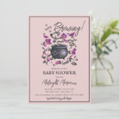 Een Baby is het Baby shower van Culdron Halloween Kaart (Staand voorkant)