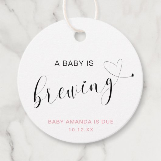 Een Baby is het Baby shower van het kindermeisje m Bedankjes Labels (Voorkant)