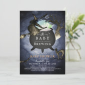 Een Baby is het brouwen van Night Sky Halloween Ba Kaart (Staand voorkant)