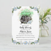 Een Baby is het Uitnodigen van het Baby shower van (Staand voorkant)