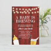 Een Baby is Rustic Red Barn Wood Baby shower Kaart (Staand voorkant)
