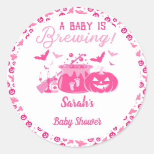Een baby meisje is het brouwen van roze Halloween Ronde Sticker