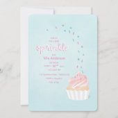 Een baby sprinkle doucheuitnodiging met cupcake kaart (Voorkant)