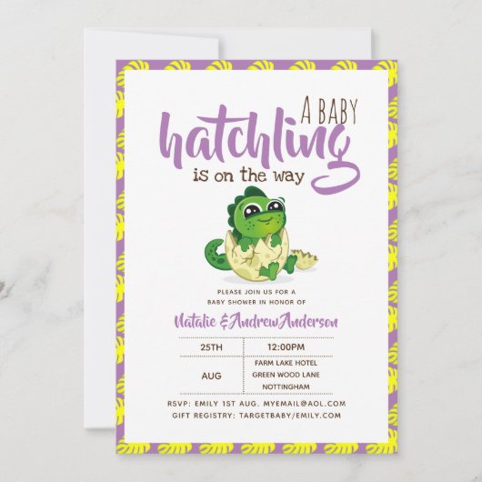 Een babykuiken op komst Dinosaur Cute Paars Kaart (Voorkant)