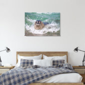 Een babyzeehond die surft canvas afdruk (Insitu (Slaapkamer))