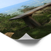 Een bankje met uitzicht op Hawk Mountain Poster (Hoek)