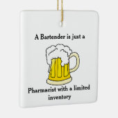 Een barman is maar een apotheker keramisch ornament (Rechts)
