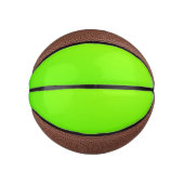 Een basketbal met heldere neon groene panelen  (Voorkant)