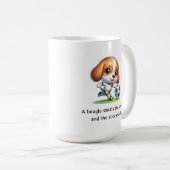 Een beagle steelt het show koffiemok (Voorkant rechts)