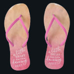 Een beetje behandelen voor je dansende kracht - Tr Teenslippers<br><div class="desc">Viel in stijl met deze trendy bruiloft teenslippers. Dit ontwerp is gemakkelijk te personaliseren met uw eigen formulering en uw gasten zullen enthousiast zijn wanneer zij deze geweldige partijvoordelen ontvangen.</div>